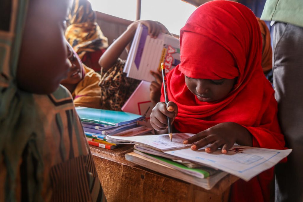 Asha en haar vrienden World Vision Somalië