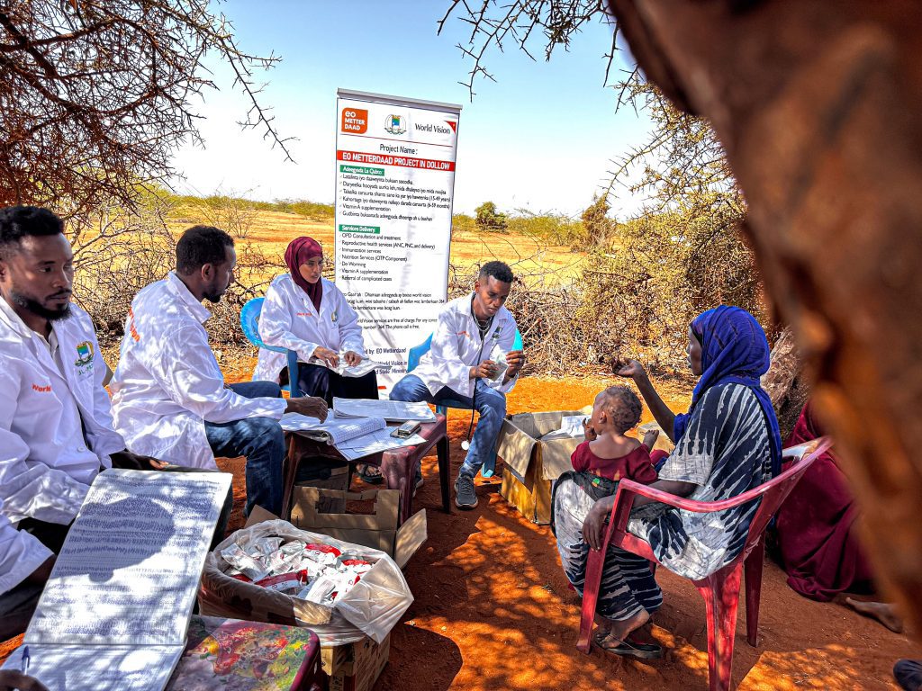World Vision helpt vrouw en kind in Doolow